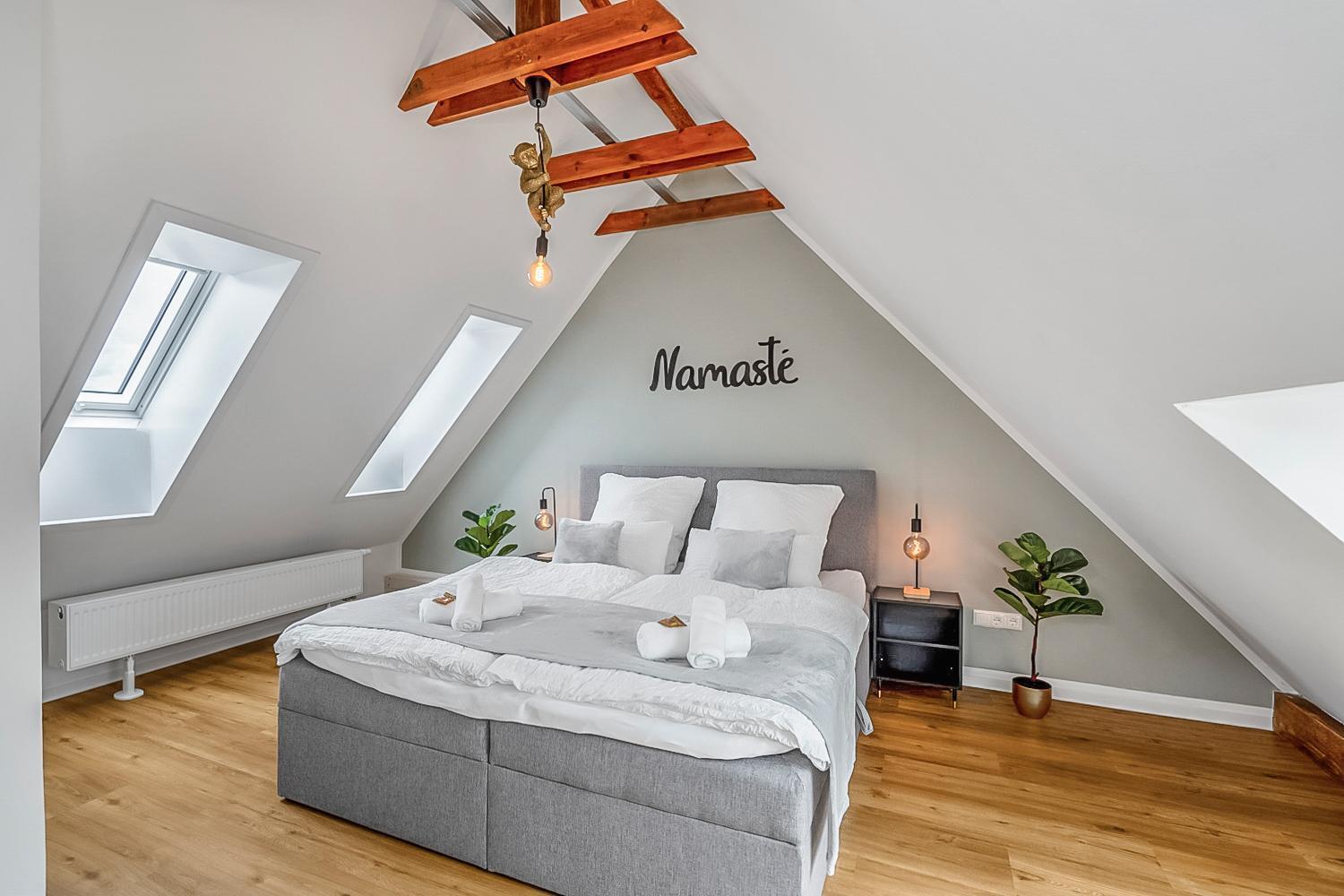 Namaste Homes - Ferienwohnung Mit Dachterrasse Bad Windsheim Exterior photo